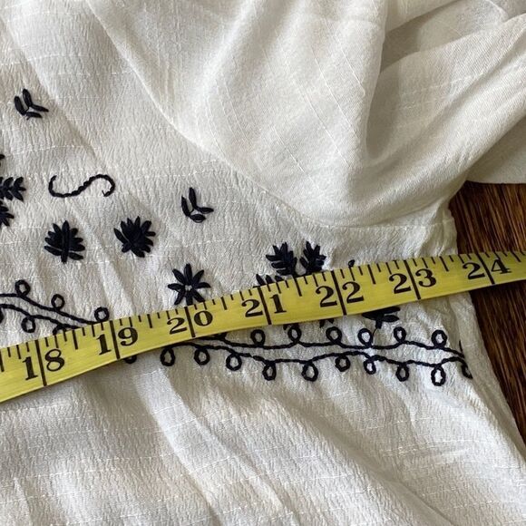 She + Sky Plus Size Blouse - Picture 8 of 10